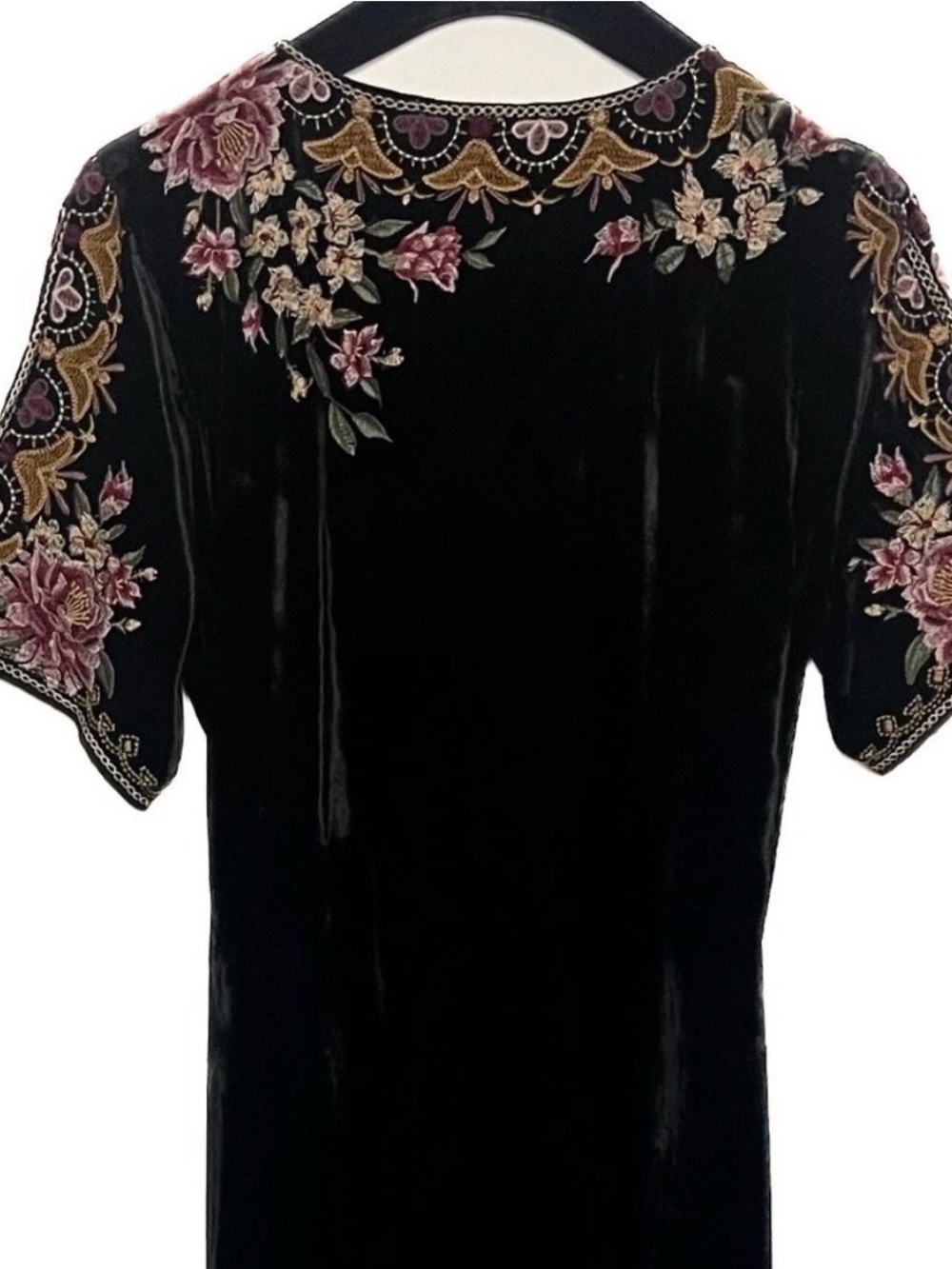 Johnny Was Joanna Velvet
Wrap Dress Black Embroidered Floral Sz Medium - Picture 5 of 10